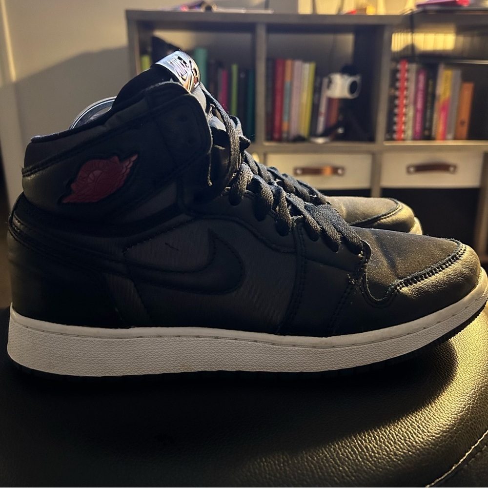 Jordan 1Retro High Black Satin | 7Y (GS) | black red wht | Good Condition - Picture 6 of 9